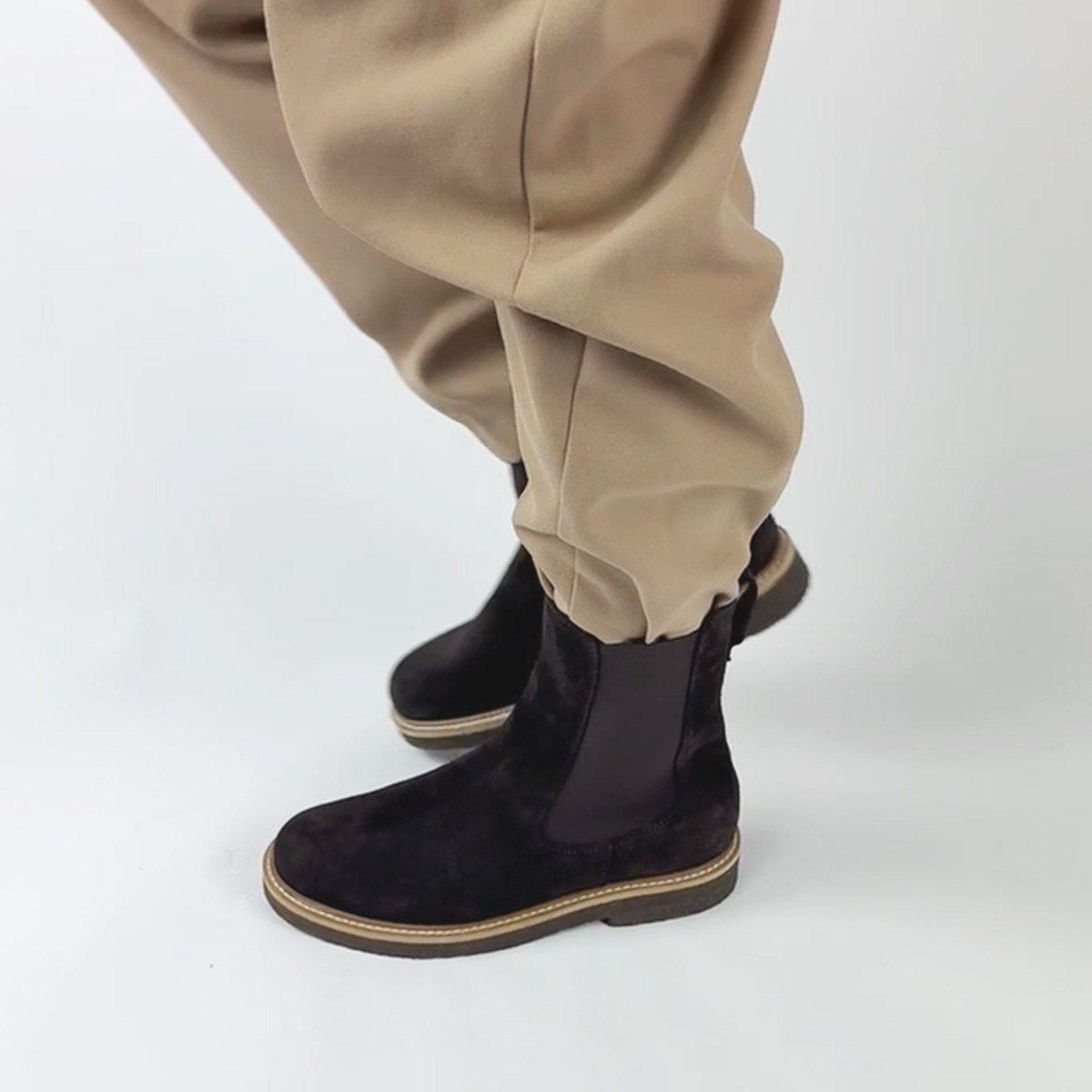 Avesta Dark brownproduct zoom image #3
